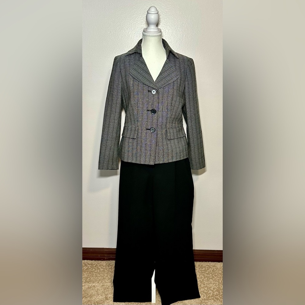 Le Suit Pant Suit